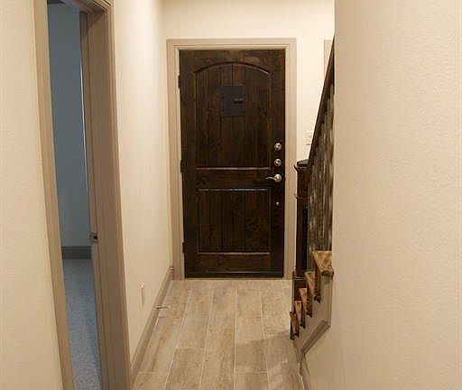 3rd image of 1021 Pavillion St #1