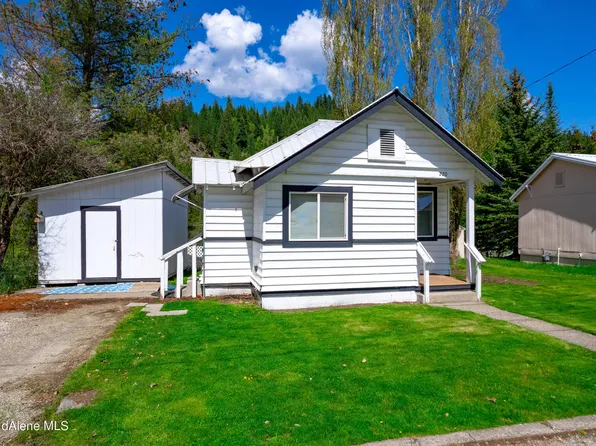 220 W Chestnut Ave, Osburn, ID 83849