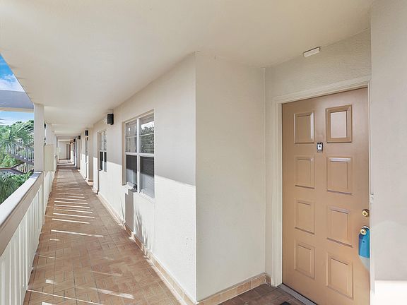 3rd image of 1606 Abaco Drive #E3