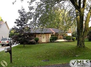 3767 Alida Ave, Rochester Hills, MI 48309