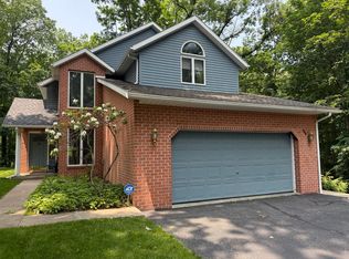1531 E Strohm Dr, Chambersburg, PA 17202