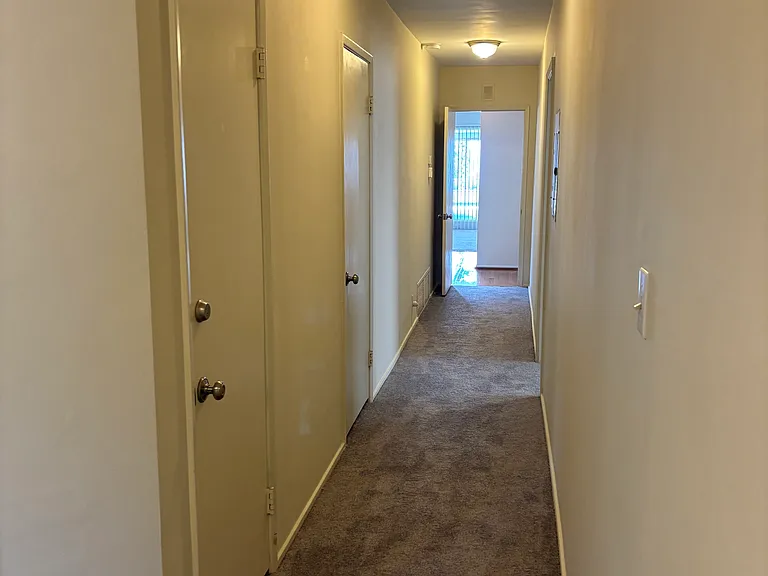 915 Ocean Ave #302 — Photo 37