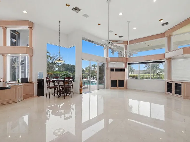 1716 NW 124th Way — Photo 36