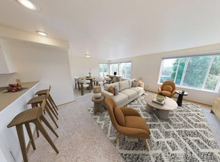 02) 4459 Fremont, Seattle, WA 98103