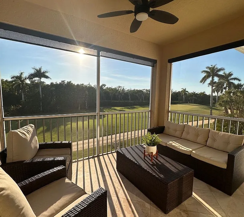 4650 Yacht Harbor Dr #125