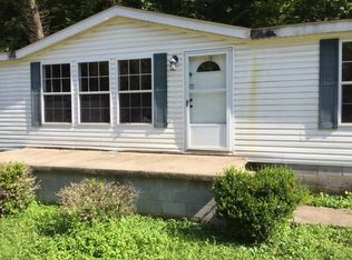1655 Millers Crk, Van Lear, KY 41265