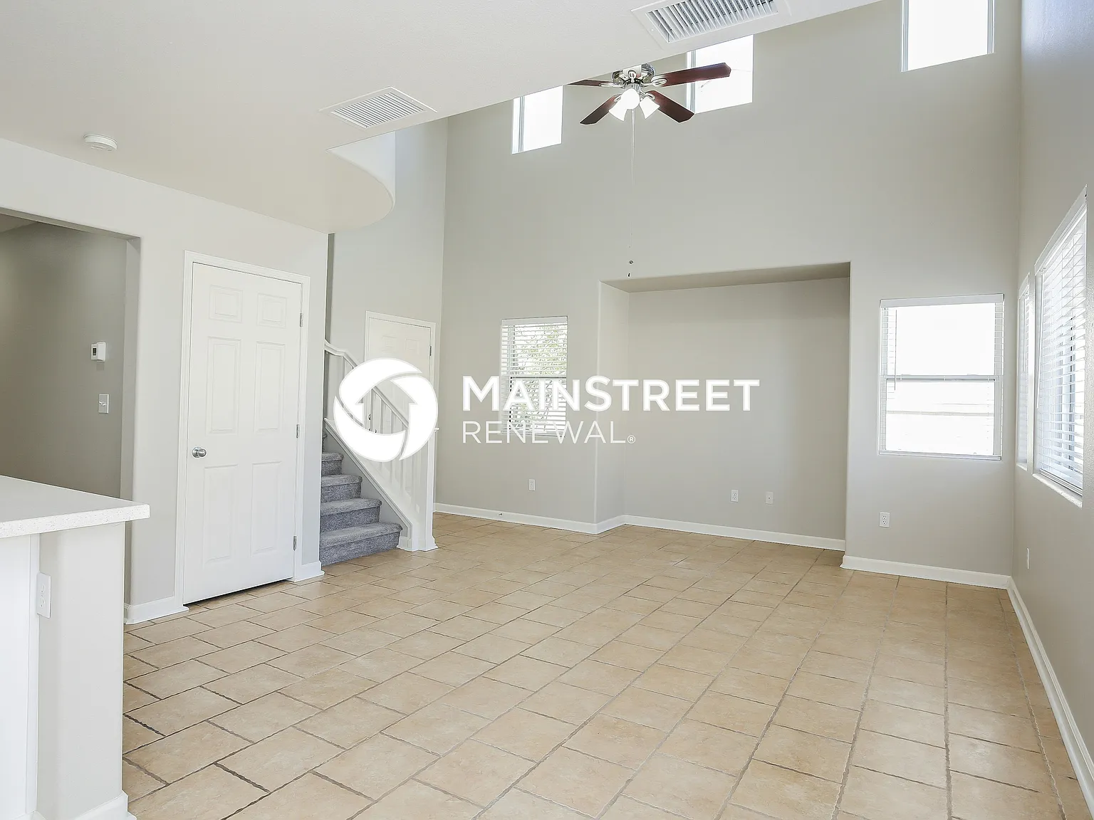 10345 Adrianna Ave — Photo 4