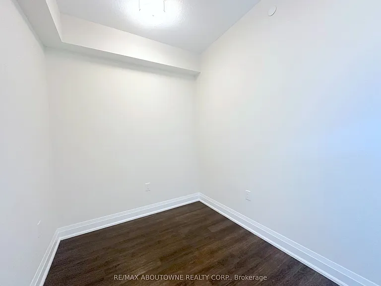 2333 Taunton Rd #411 — Photo 7