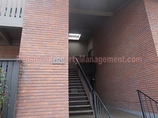 2nd image of 4742 Oakbrook Ct APT 2