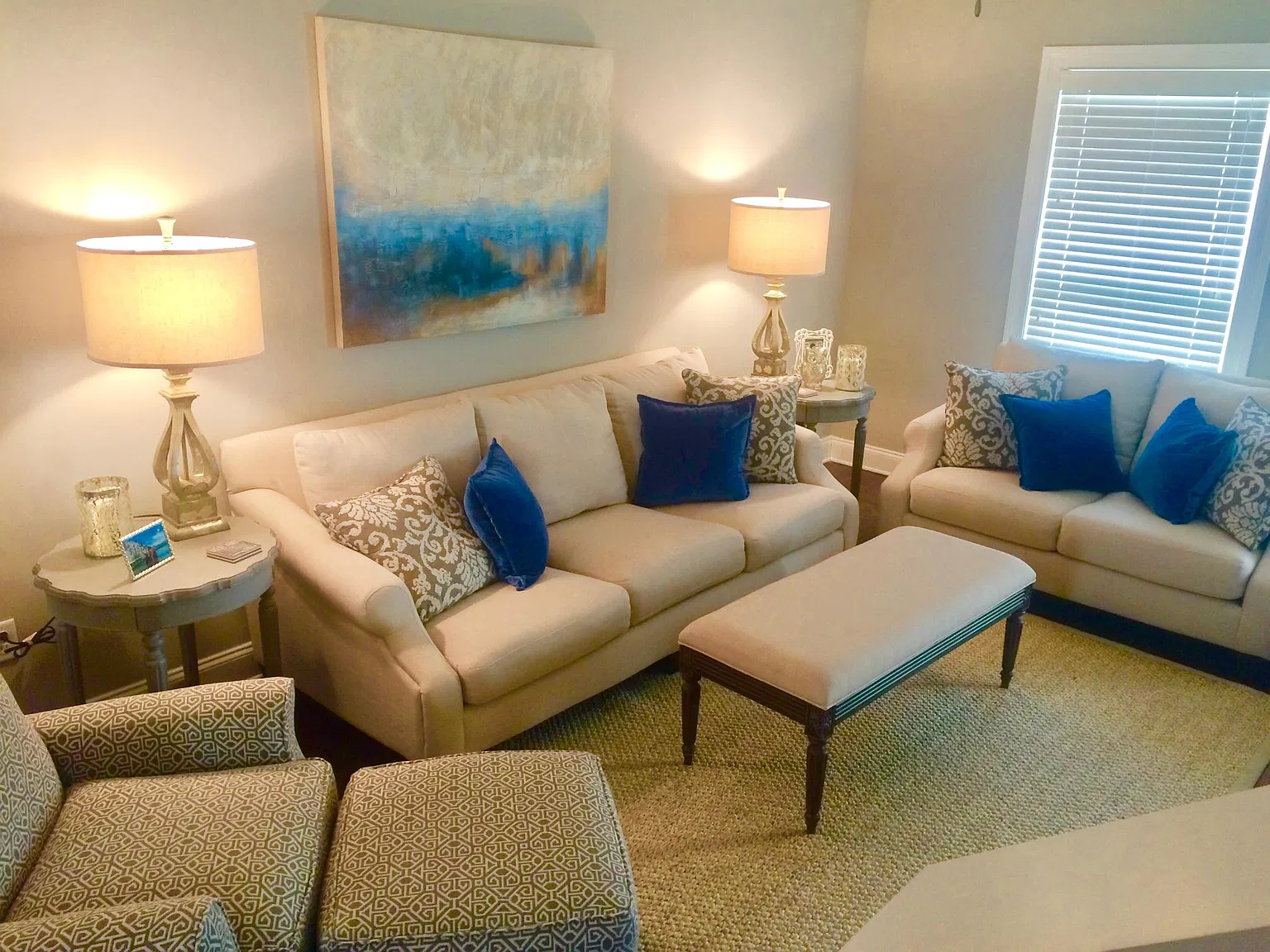 4 bed, 4.5 bath, 1888 sqft, $3,200 — Photo 4