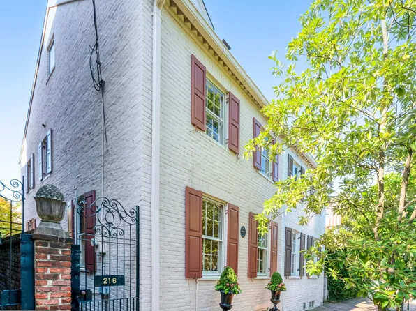 216 Wolfe St, Alexandria, VA 22314