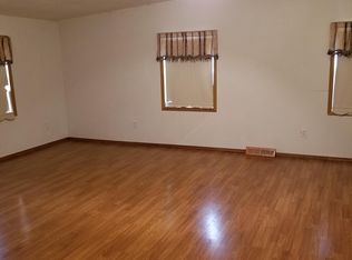 28162 N Bitner Rd, Glasford, IL 61533