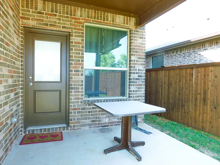 1021 Pitch Pine St — Photo 32