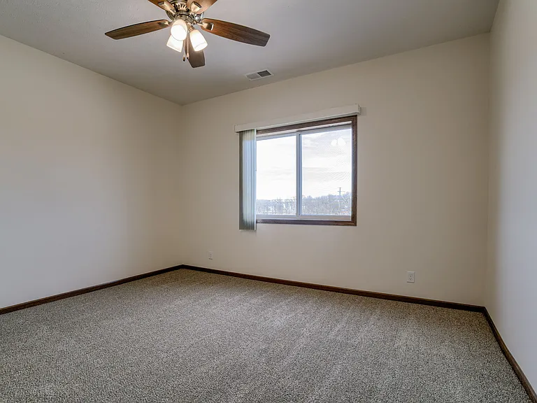 Wilderness Hills South Apartments — Photo 13