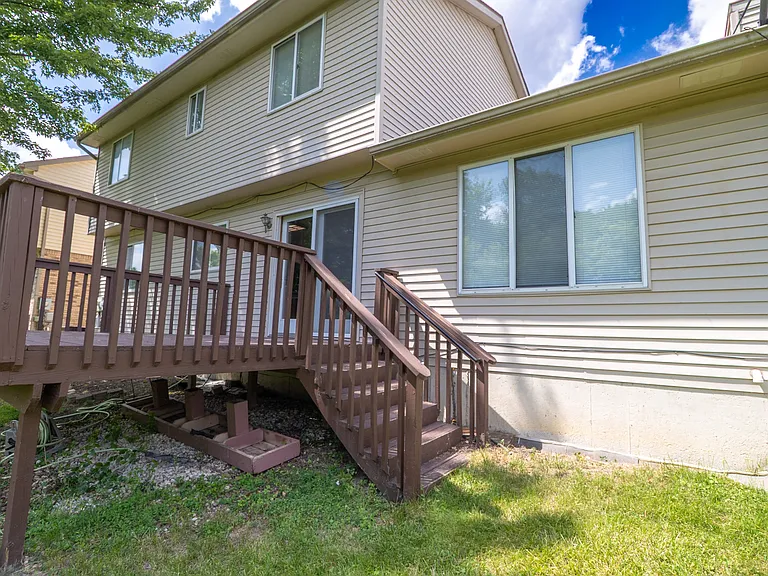 42091 Greenwood Dr — Photo 42