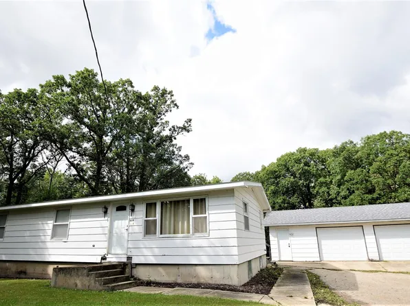 809 11th Ave SE, Roseau, MN 56751