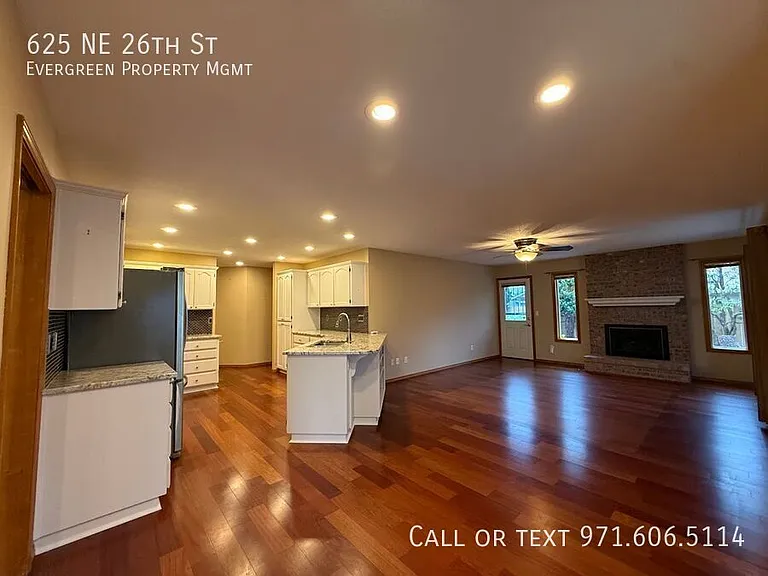 625 NE 26th St — Photo 10