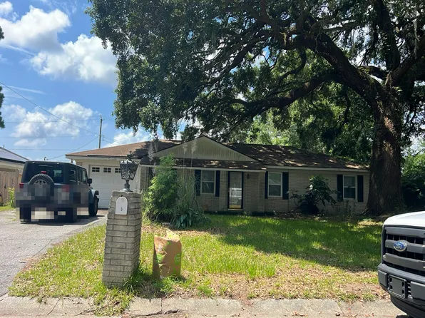 5 Sheridan Circle, Savannah, GA 31406