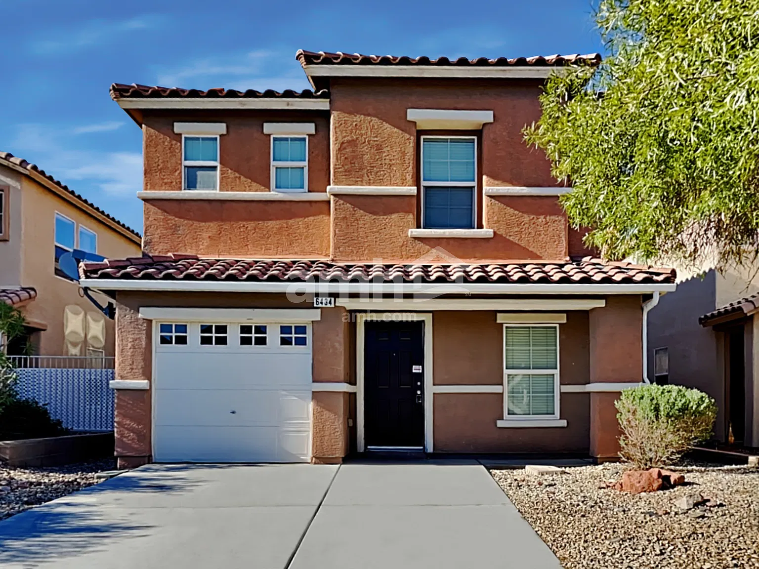 3 bed, 2.5 bath, 1846 sqft, $2,185 — Photo 1