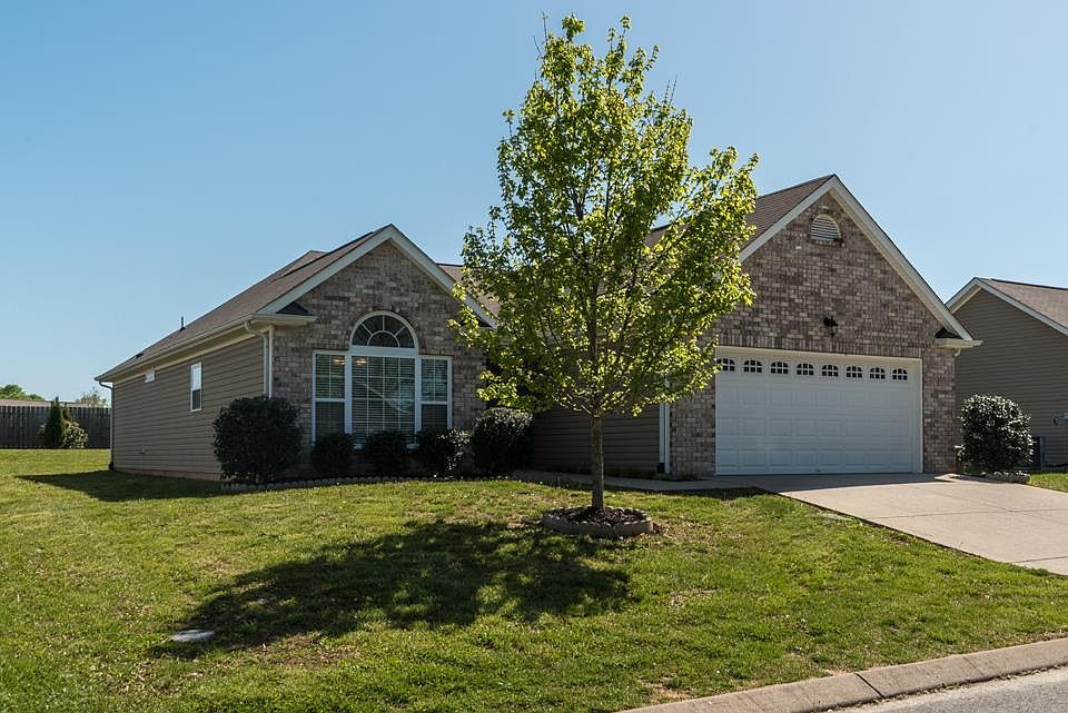 1st image of 107 Blossom Ct