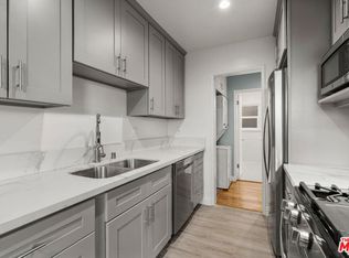 1028 E 3rd St #5, Long Beach, CA 90802