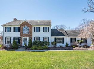 305 Whispering Hill Rd, Watertown, CT 06795