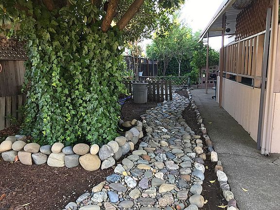 5th image of 660 Leslie St Space 65
