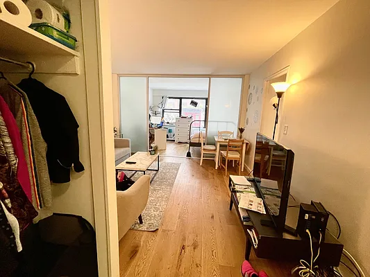 Rented by Olympia House Delaware LP | media 10