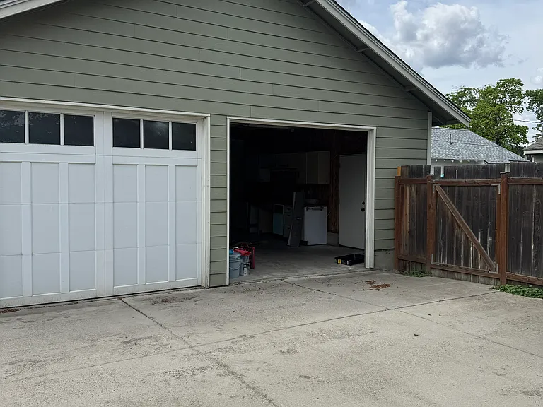 1407 W Kiernan Ave — Photo 27