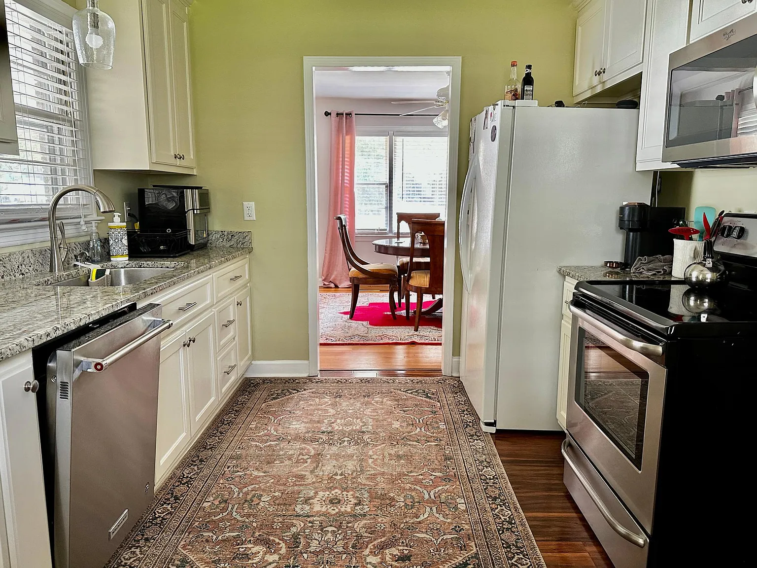 3 bed, 1455 sqft, $2,000 — Photo 4