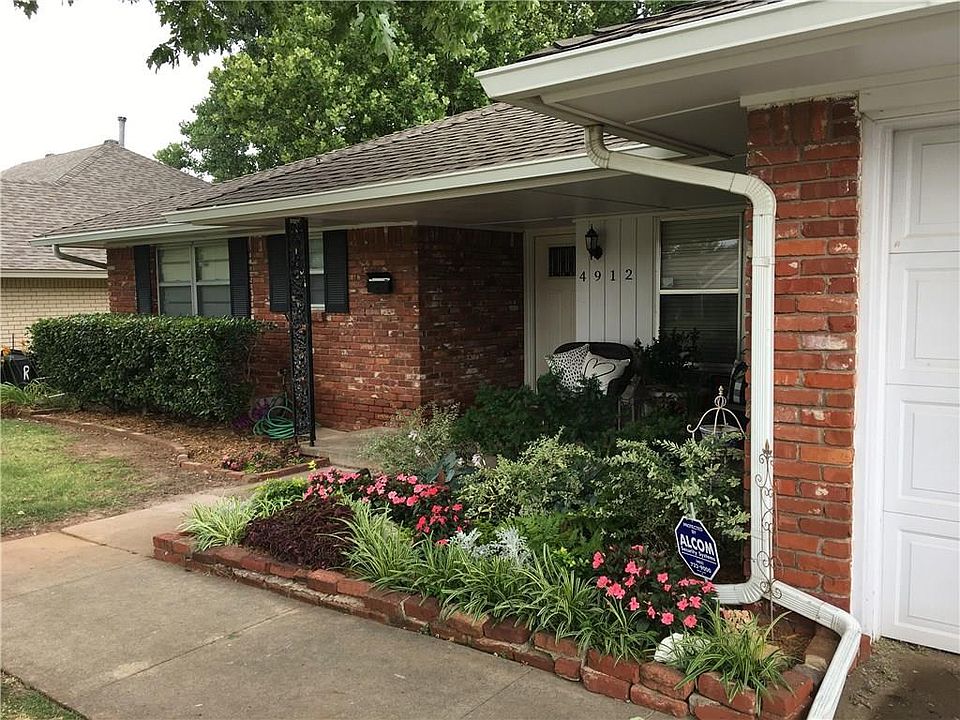 2nd image of 4912 Eastman Dr