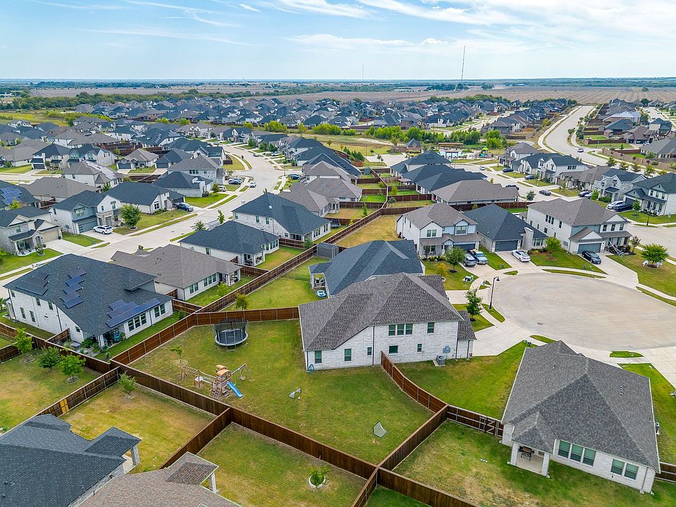 1st image of 317 Ember Cir