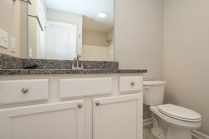 3350 Glenbrook Cir S — Photo 6
