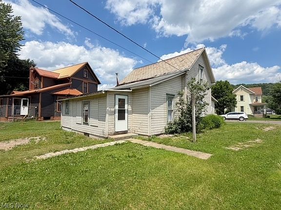 2nd image of 547 W State St