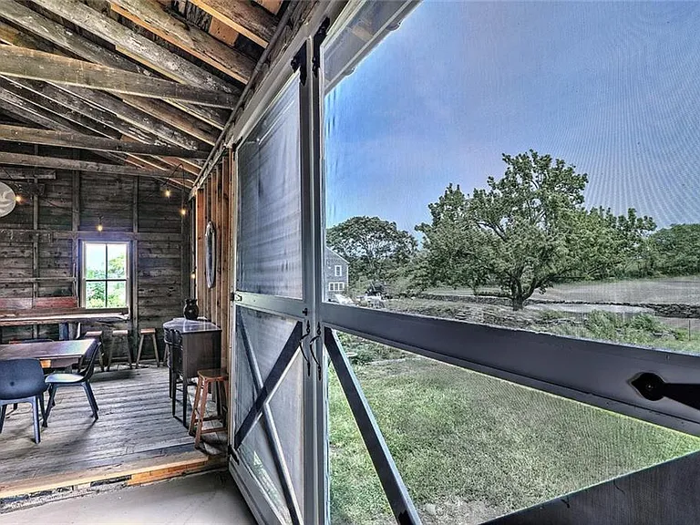 148 Fogland Rd — Photo 31