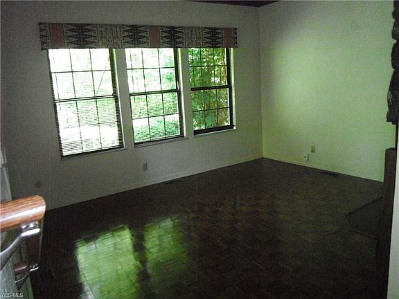 5th image of 1099 Harwich Ct