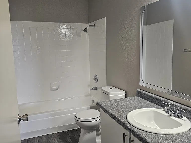 5231 Pioneer Ave #204 — Photo 10