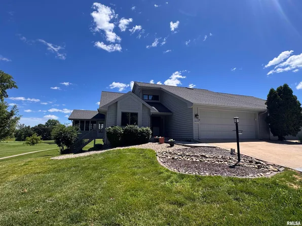 1010 Bayberry Ln, Macomb, IL 61455