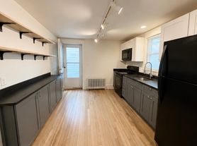 362 Broad St, Portsmouth, NH