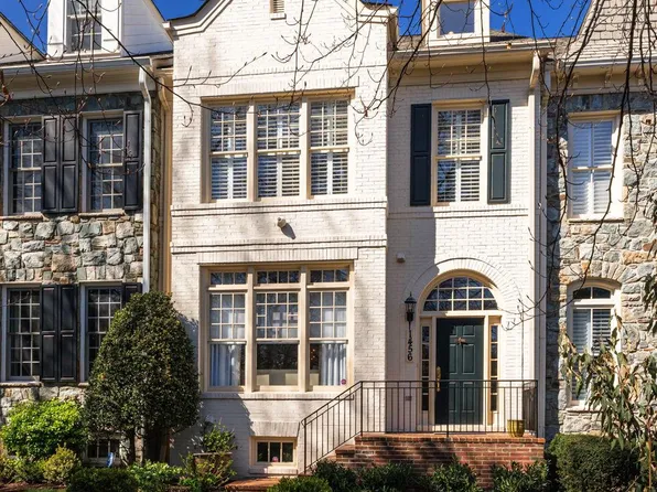 1456 Harvest Crossing Dr, Mc Lean, VA 22101