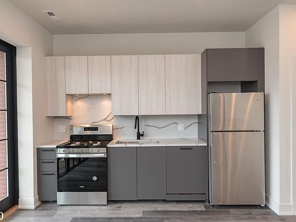 2nd image of 1220 N Bosworth Ave #716