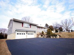 22 Sherwood Ave, Derby, CT 06418