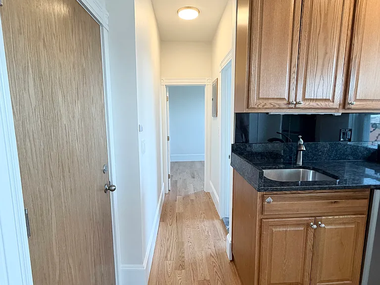 106 Myrtle St #18 — Photo 7