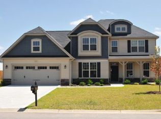 236 Fountain Grove Dr, Raeford, NC 28376