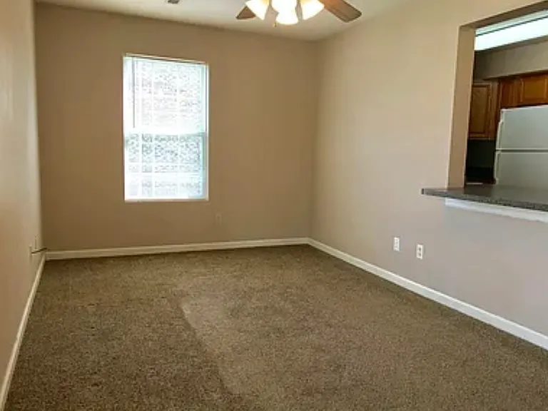 597 Hampton Way — Photo 9