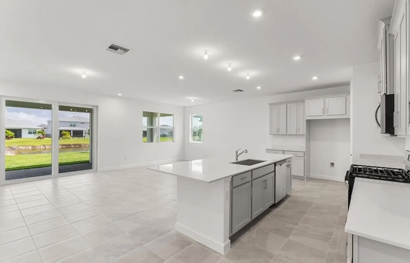 3 bed, 2.0 bath, 1651 sqft, $3,000 — Photo 3