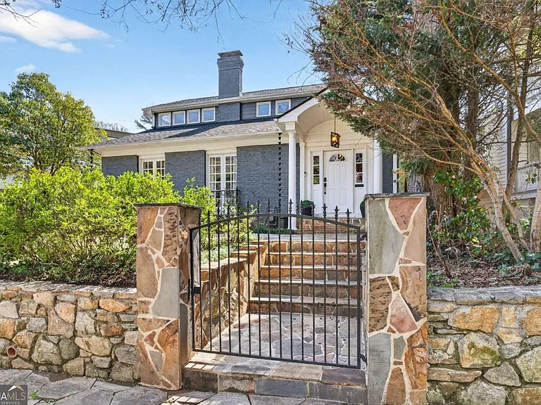 217 Westminster Dr NE #A — Photo 7