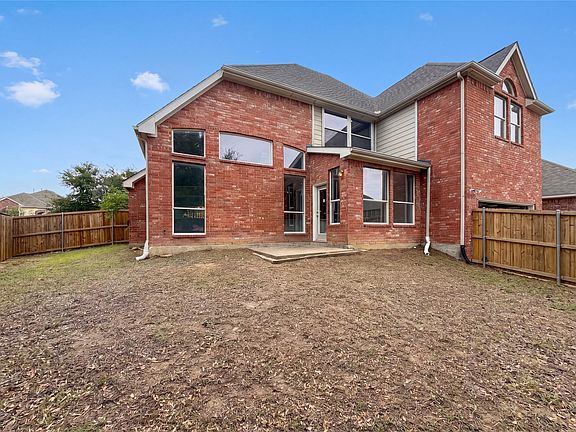5th image of 3853 Wintergreen Dr