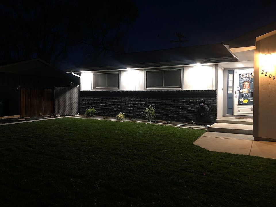 1st image of 2209 Michael Dr