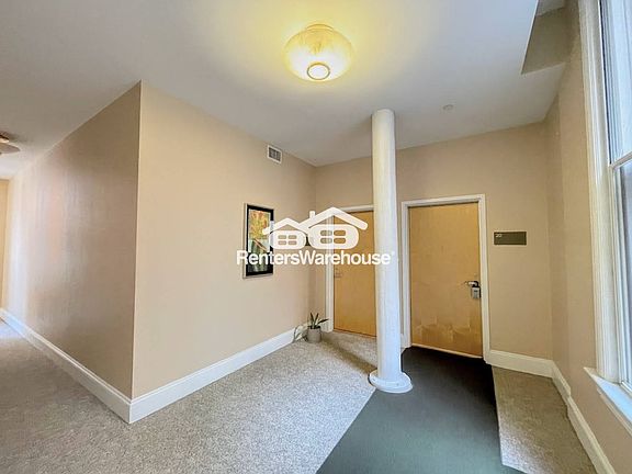 3rd image of 219 Granby St Unit 20